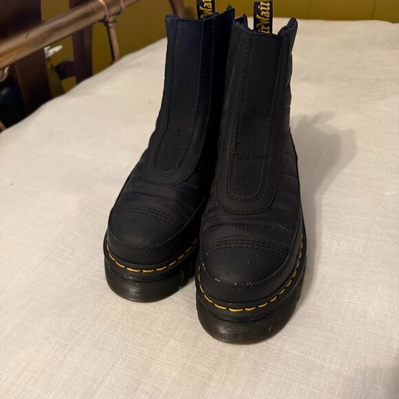 EUC Doc Martens Dr Martens Quilted Platform Boot - Picture 2 of 3